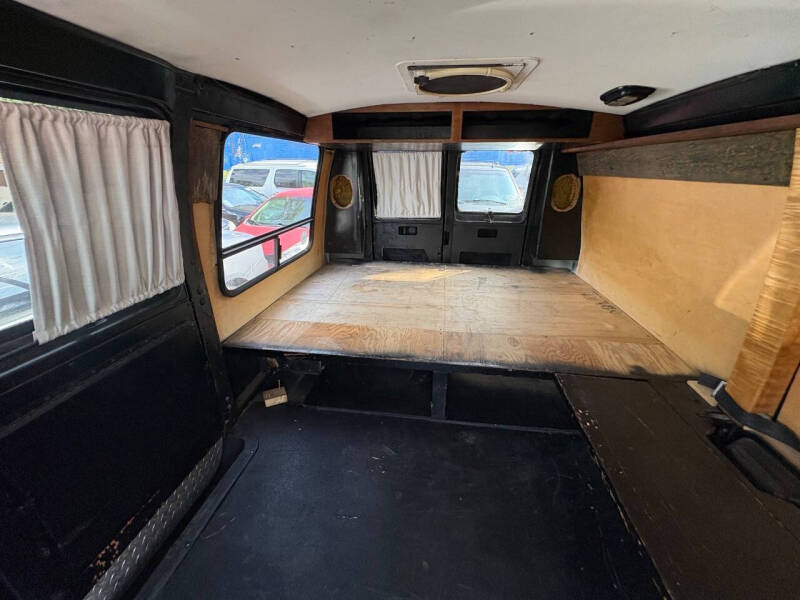 2003 Dodge Ram Van 1500