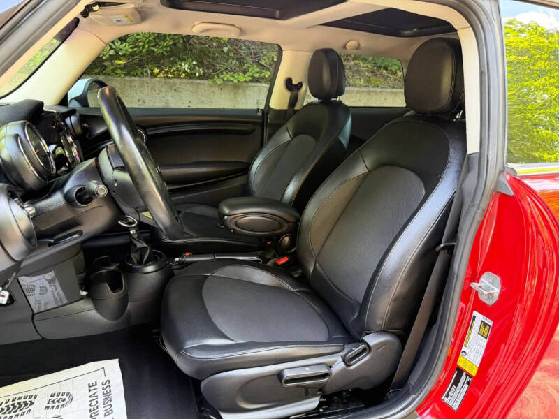 2017 MINI Hardtop 2 Door Cooper