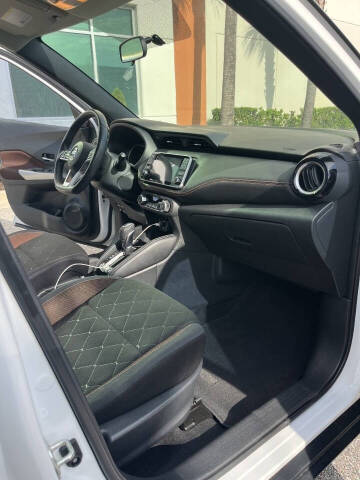 2018 Nissan Kicks SR