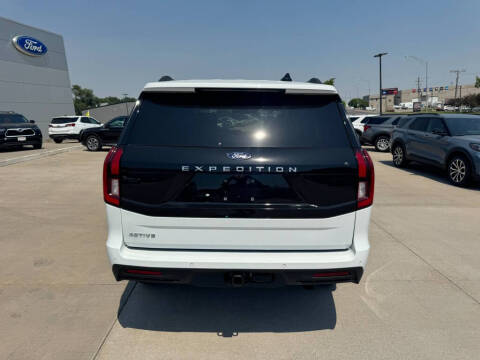 2026 Ford Expedition Active