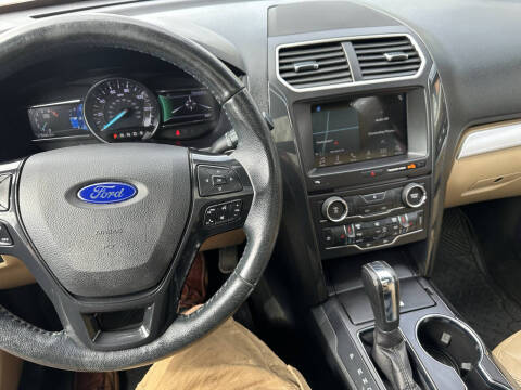 2017 Ford Explorer XLT