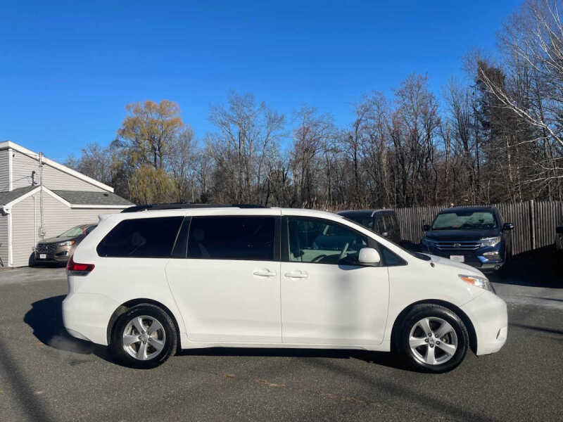 2011 Toyota Sienna