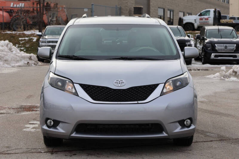 2011 Toyota Sienna LE 7-Passenger