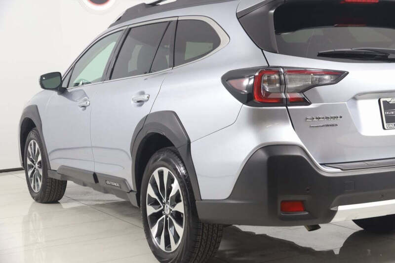 2025 Subaru Outback Touring XT