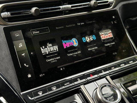 2025 Aston Martin Vantage