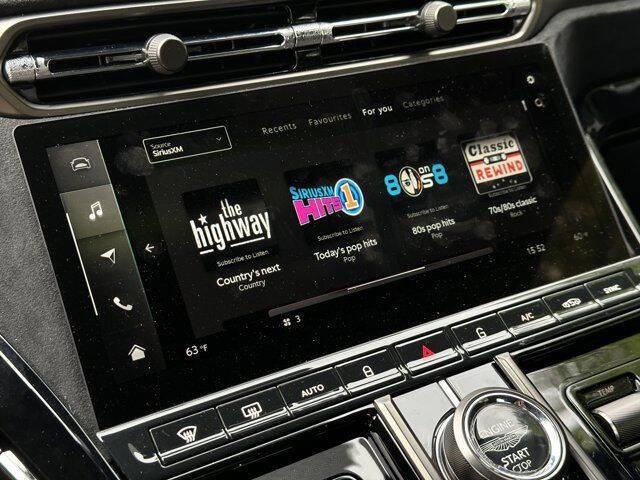 2025 Aston Martin Vantage