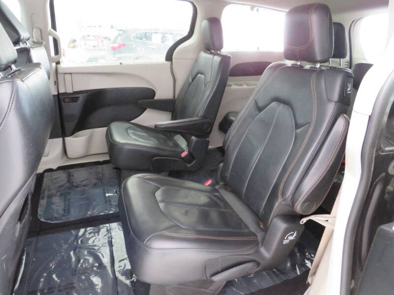 2019 Chrysler Pacifica Touring L