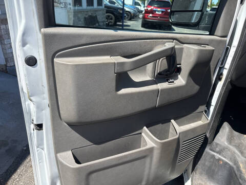 2017 Chevrolet Express 2500