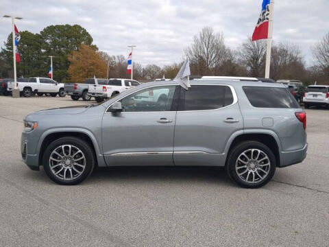 2023 GMC Acadia Denali