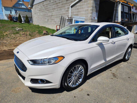 2014 Ford Fusion SE
