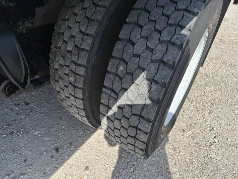 2016 Freightliner M2 106