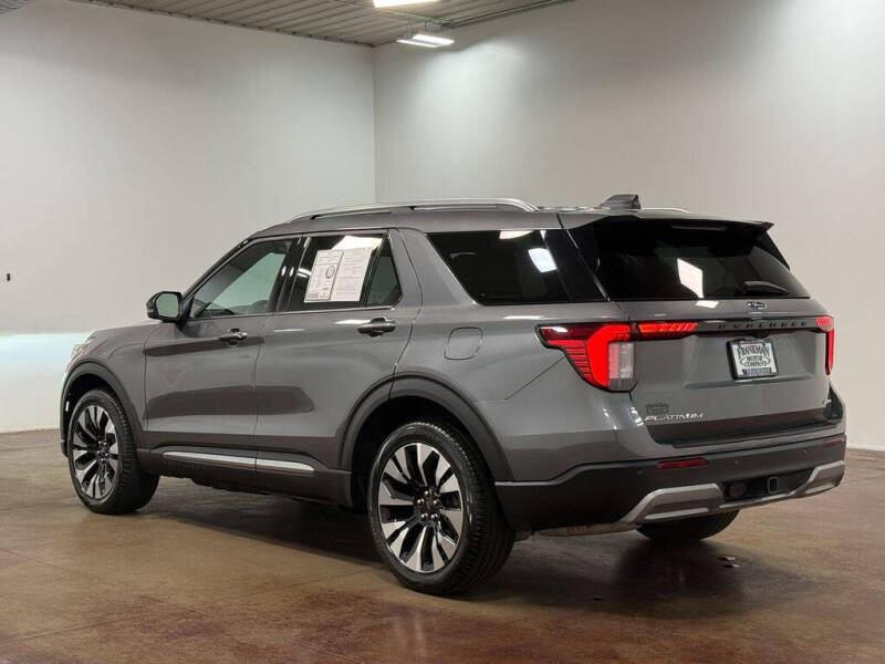 2025 Ford Explorer Platinum