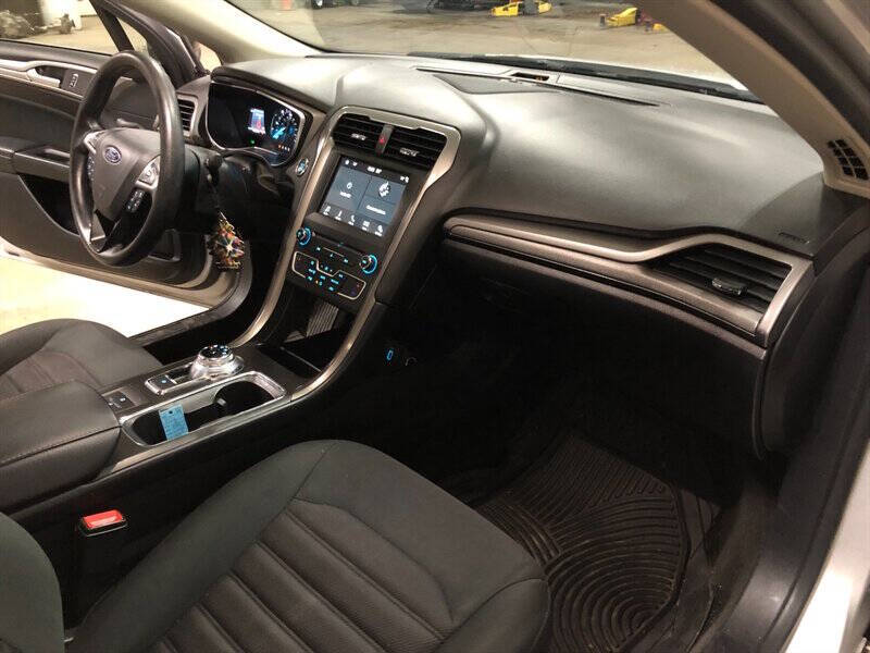 2018 Ford Fusion Hybrid SE