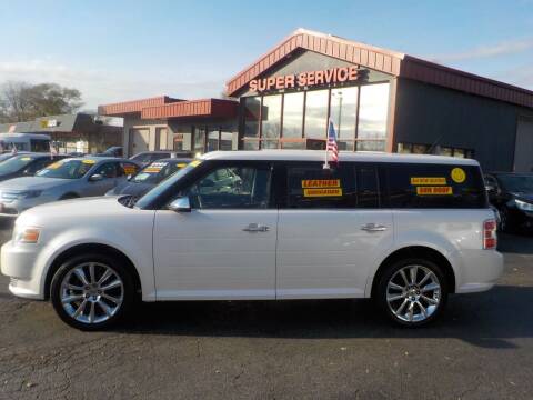 2009 Ford Flex for sale at Super Service Used Cars in Milwaukee WI