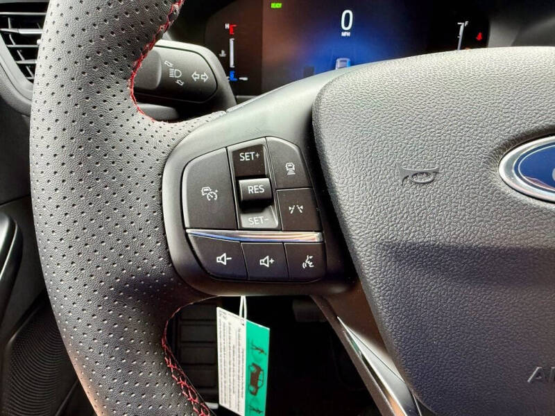 2026 Ford Escape Hybrid ST-Line Select