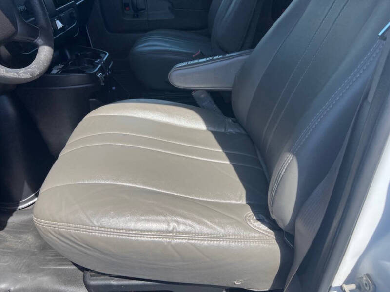 2015 Chevrolet Express LS 2500