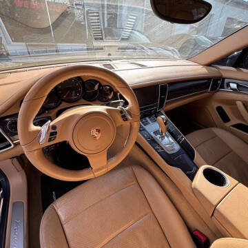 2011 Porsche Panamera