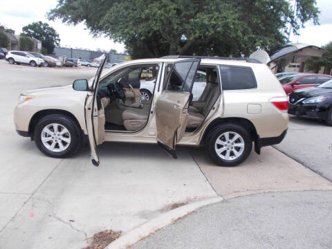 2012 Toyota Highlander SE