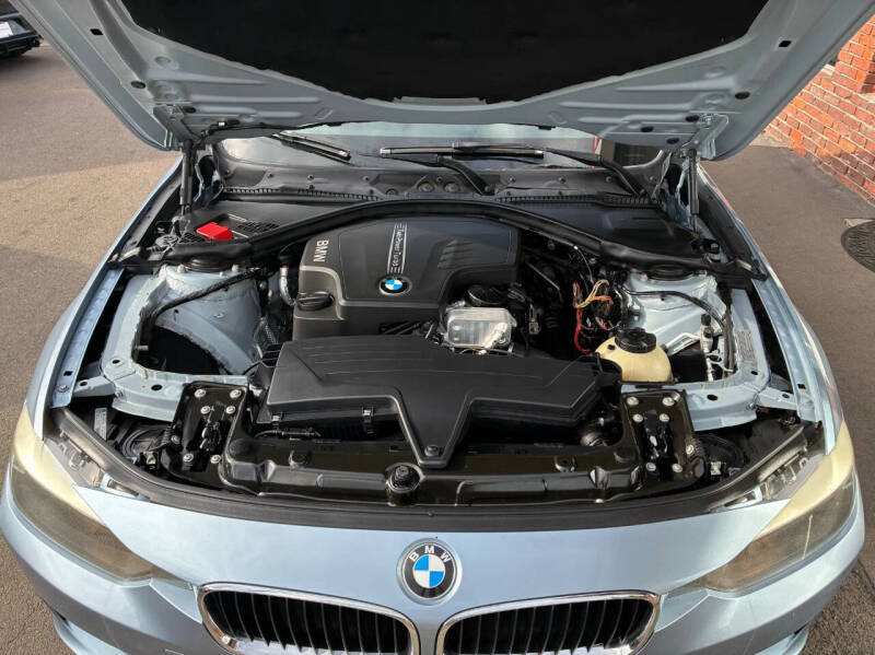 2013 BMW 3 Series 328i