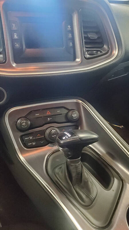 2016 Dodge Challenger SXT