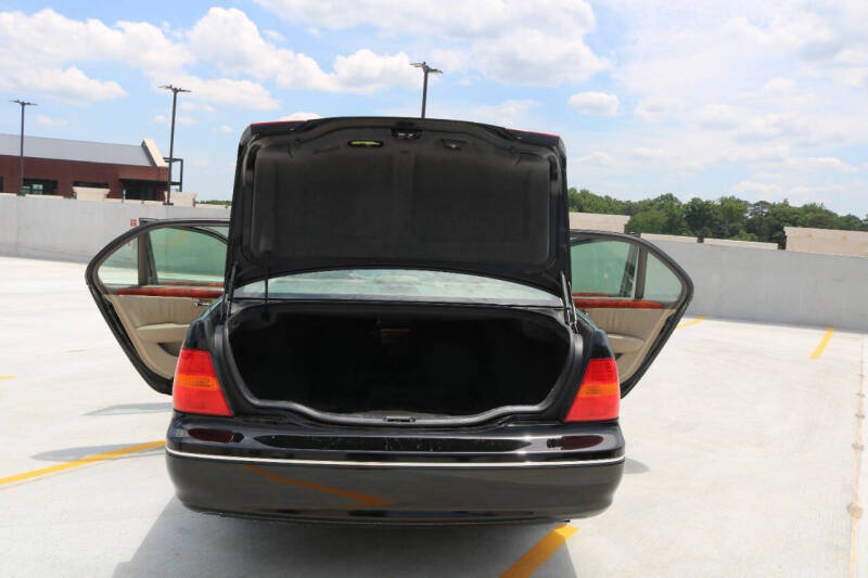 2002 Lexus LS 430