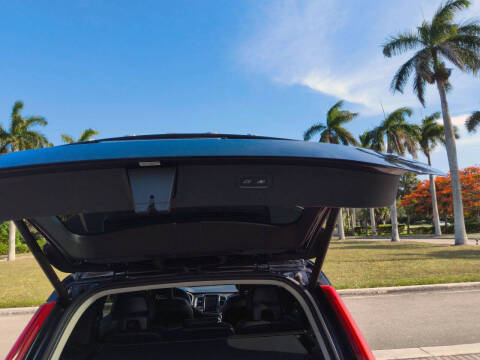 2017 Volvo XC90 T5 Momentum