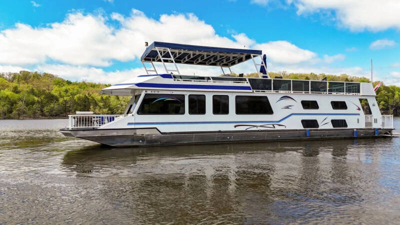 2000 FUN COUNTRY HOUSE BOAT