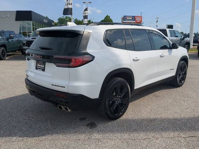 2025 GMC Acadia Elevation