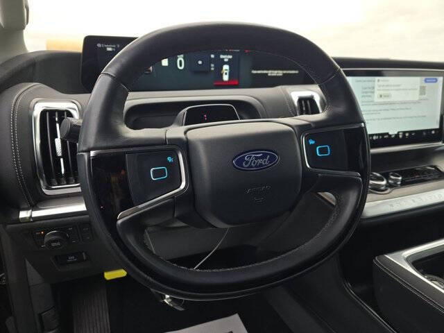 2025 Ford Expedition MAX Platinum