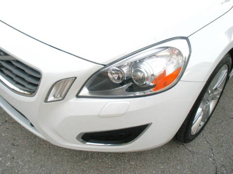 2013 Volvo S60 T5 Platinum