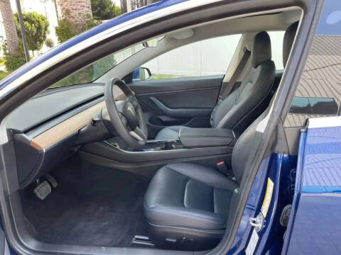 2019 Tesla Model 3 Mid Range