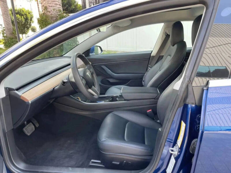 2019 Tesla Model 3 Mid Range