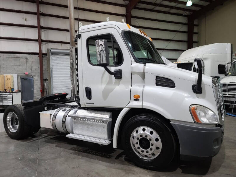 freightliner dealership wyoming