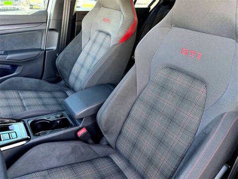 2024 Volkswagen Golf GTI S