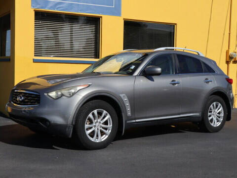 2009 Infiniti FX35 for sale at Bond Auto Sales in Saint Petersburg FL