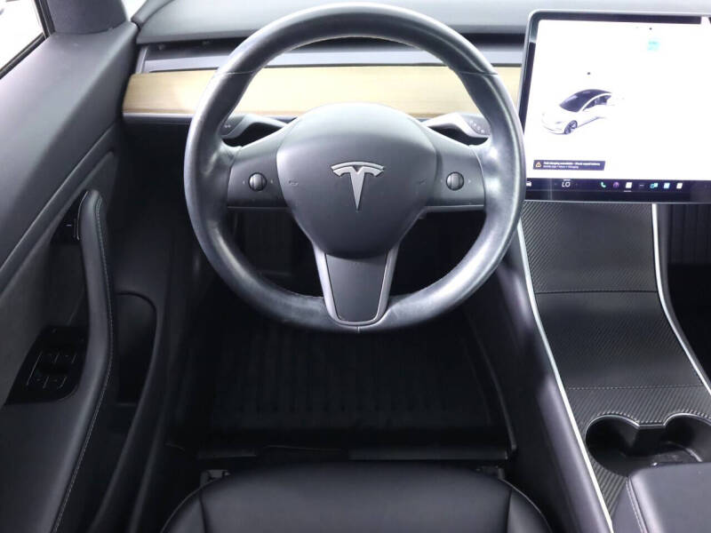2019 Tesla Model 3 Standard Range Plus
