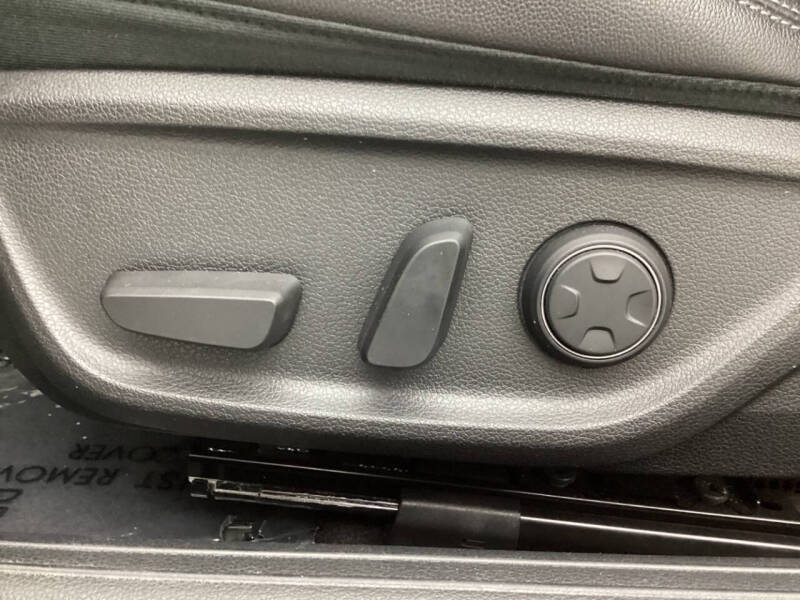 2022 Genesis G70 2.0T