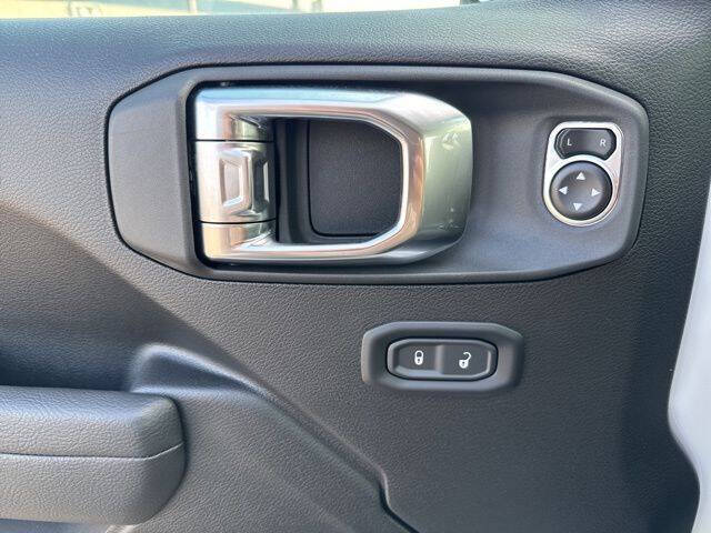 2025 Jeep Gladiator NightHawk