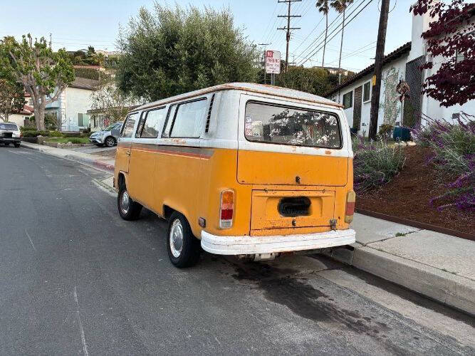 1977 Volkswagen Bus