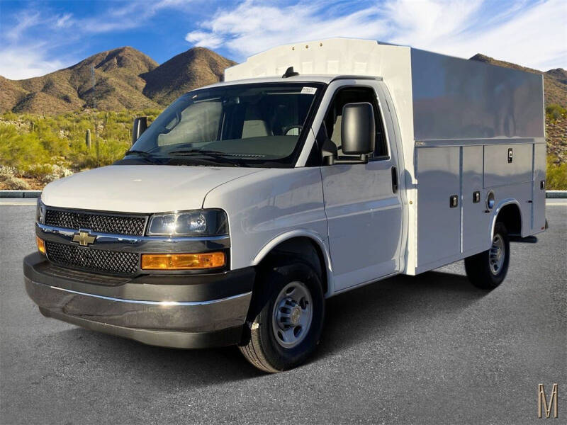 2022 Chevrolet Express Cutaway