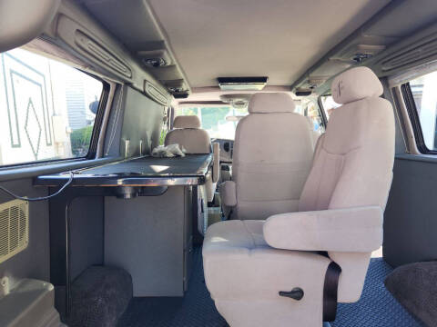 2006 Ford E-Series E-250 SD