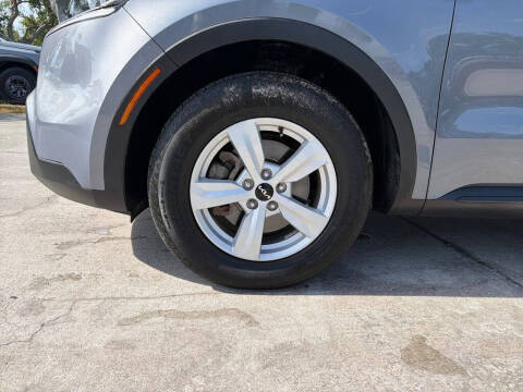2022 Kia Sorento LX