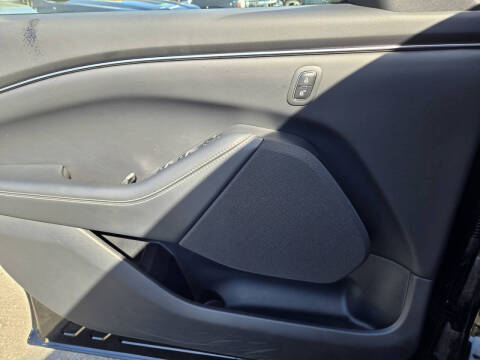 2024 Ford Mustang Mach-E Select