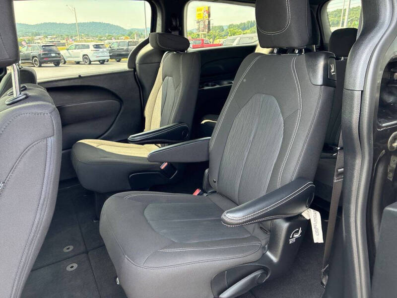 2022 Chrysler Pacifica Touring