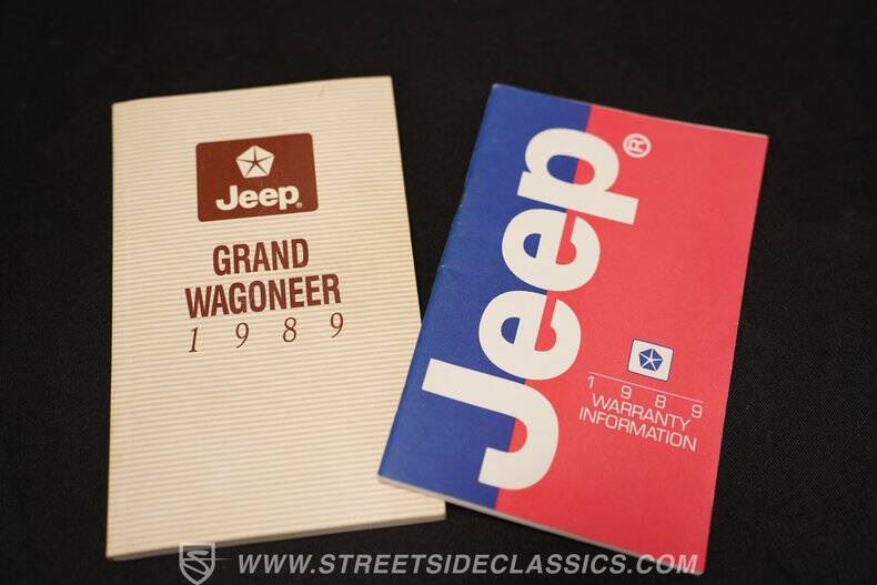 1989 Jeep Grand Wagoneer