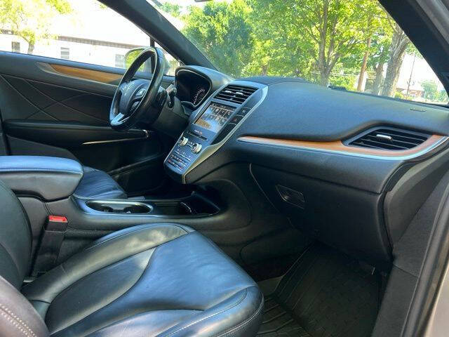 LincolnMKC21