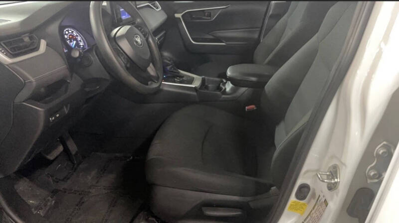 2021 Toyota RAV4 Hybrid LE