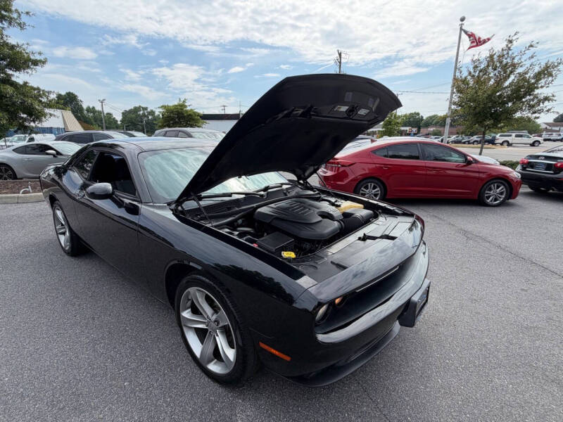 2015 Dodge Challenger SXT