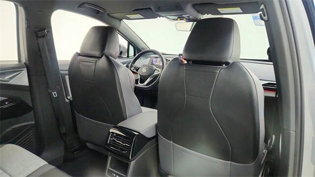 2023 Volkswagen ID.4 Pro