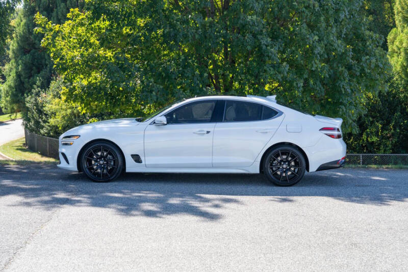 2022 Genesis G70